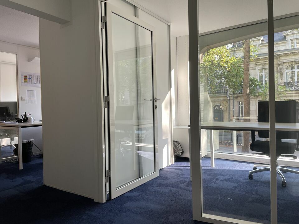 Location-Bureau-422m²-NANTES-photo-12