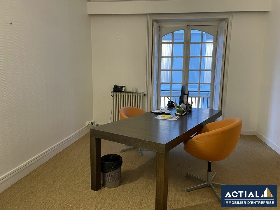 Location-Bureau-195m²-NANTES-photo-5