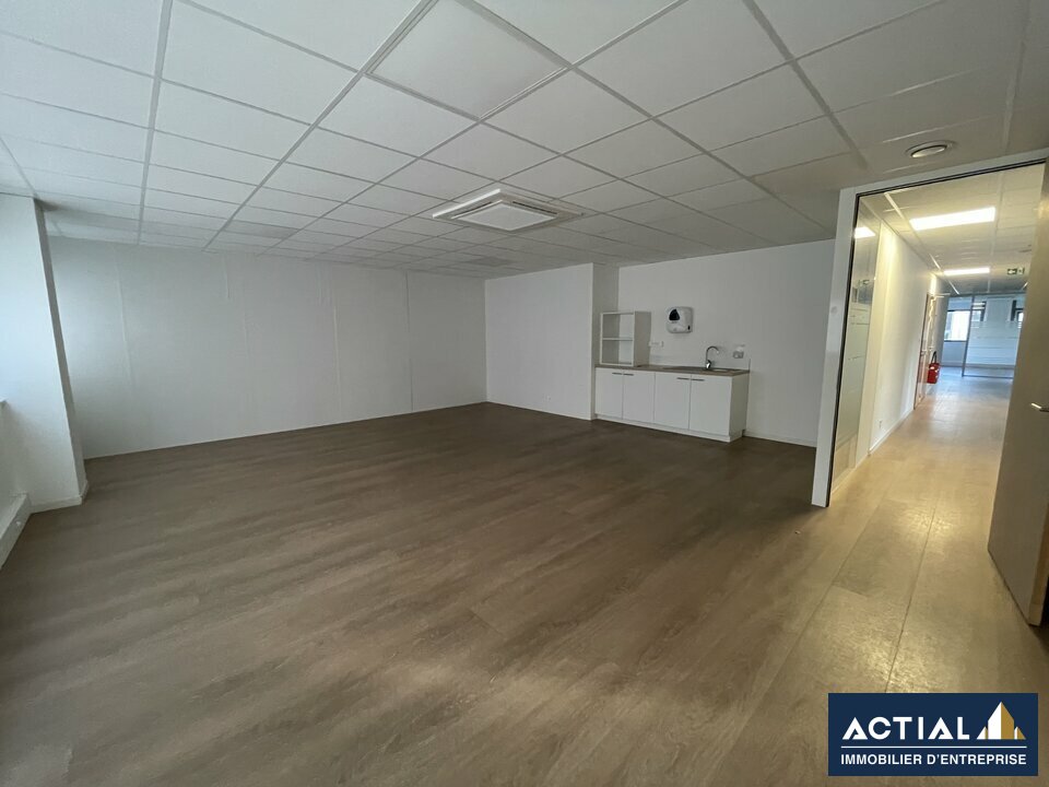 Location-Bureau-750m²-NANTES-photo-5