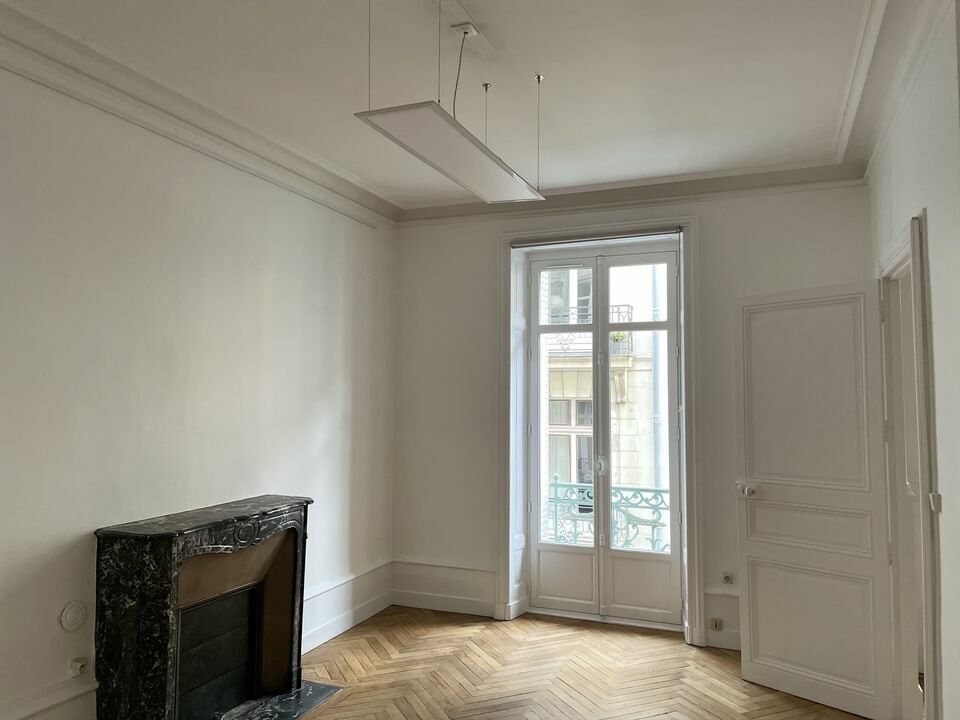 Location-Bureau-129m²-NANTES-photo-6