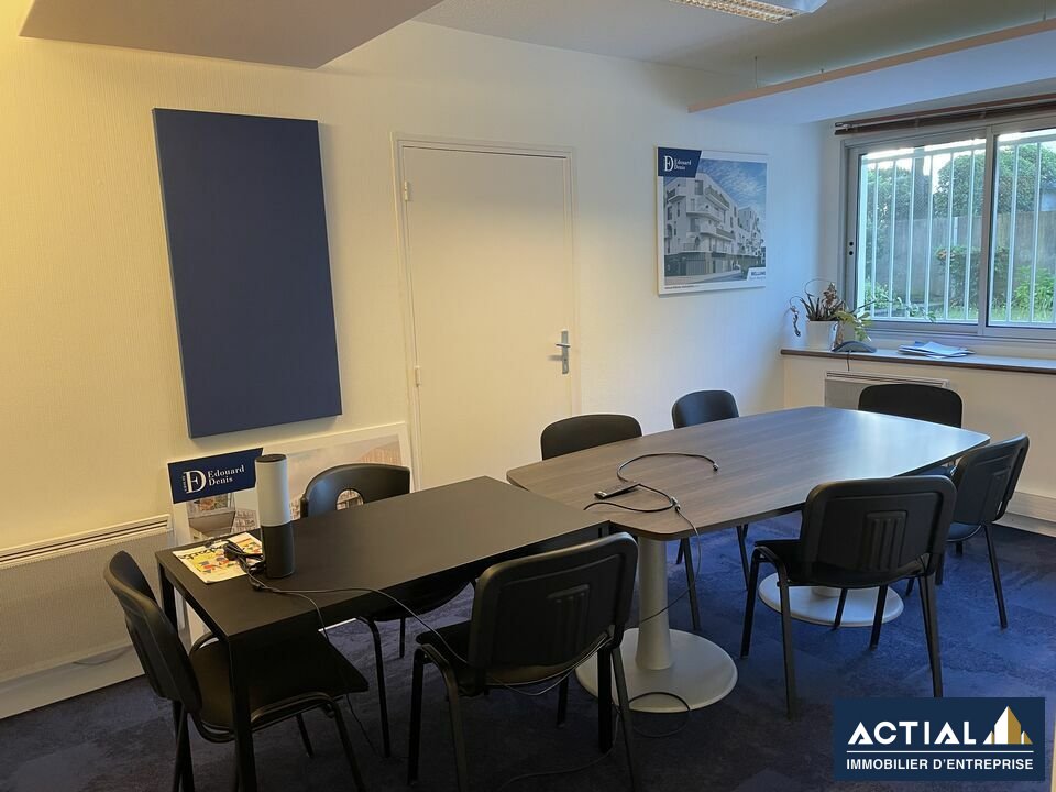 Location-Bureau-164m²-NANTES-photo-1