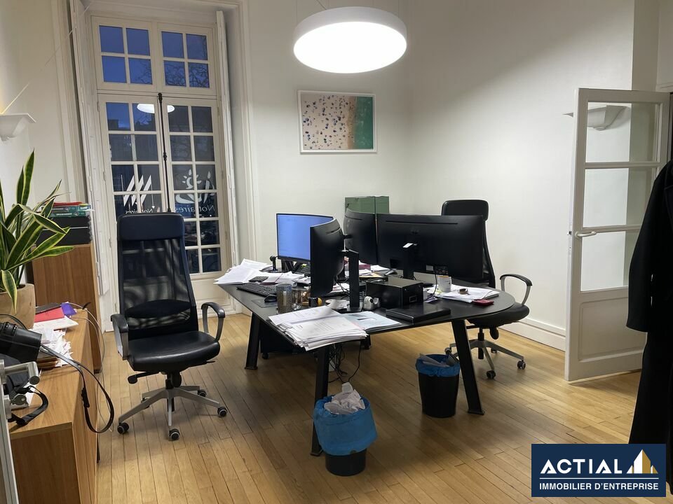 Location-Bureau-196m²-NANTES-photo-4