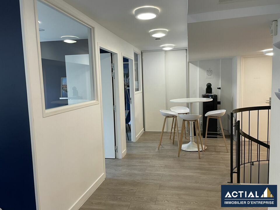 Location-Local commercial-258m²-NANTES-photo-3