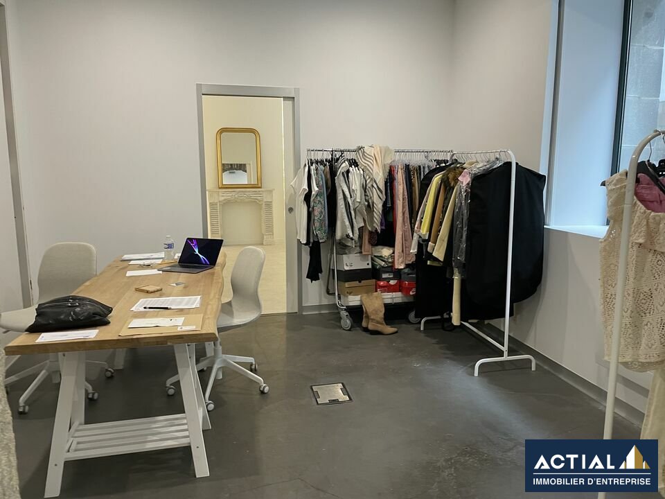 Location-Local commercial-152m²-NANTES-photo-4