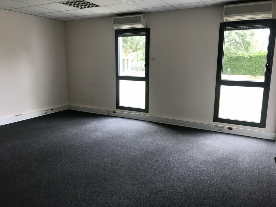 Location-Bureau-225m²-LA CHAPELLE SUR ERDRE-photo-7