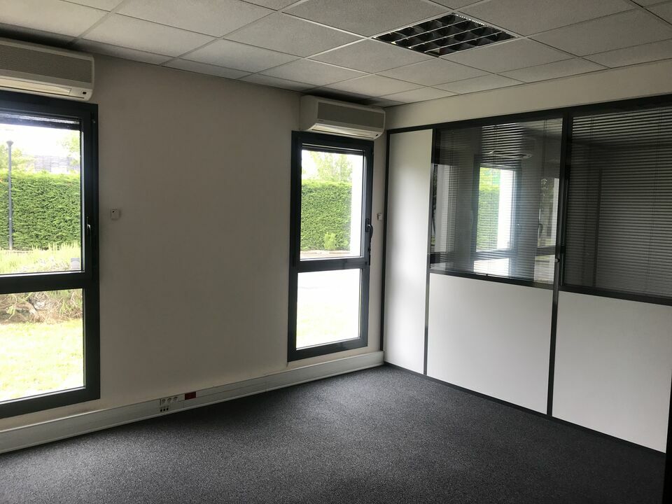 Location-Bureau-225m²-LA CHAPELLE SUR ERDRE-photo-6