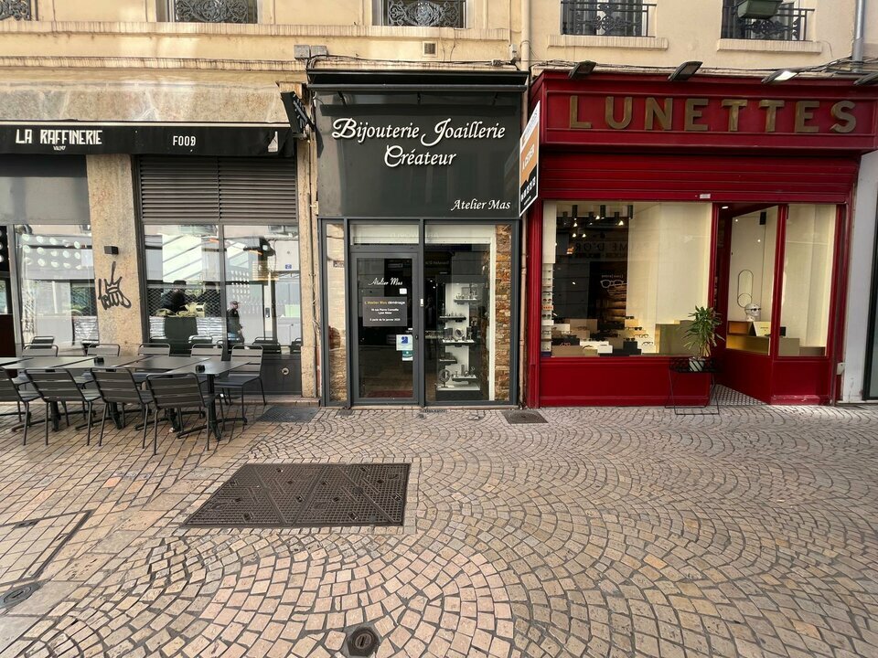 A vendre Local commercial  28m² Lyon 09