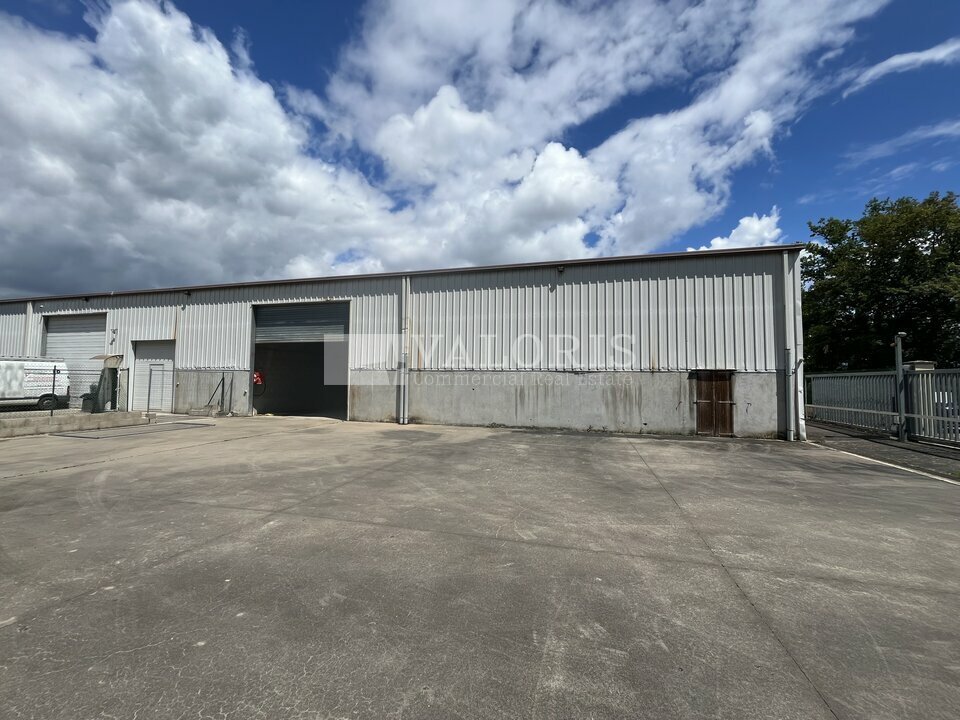 A vendre Locaux d'activité 495m² 