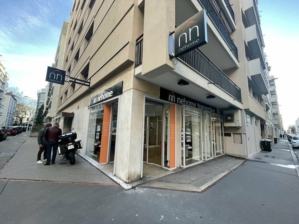 A louer Local commercial  107m² Lyon 06