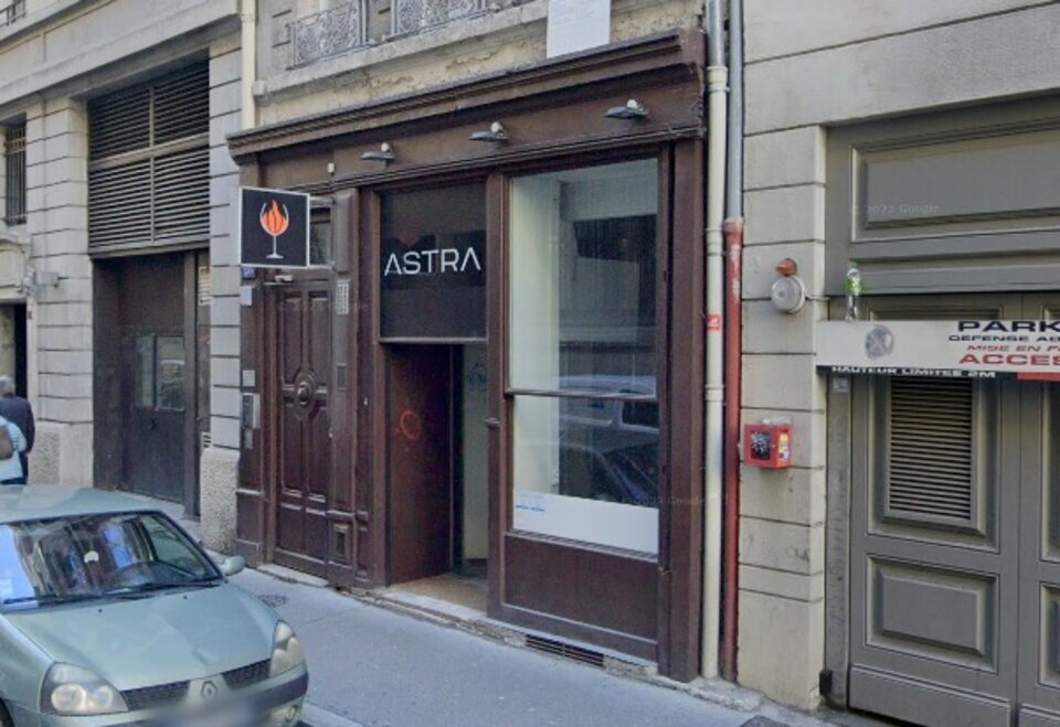 A vendre Local commercial  115m² Lyon 02