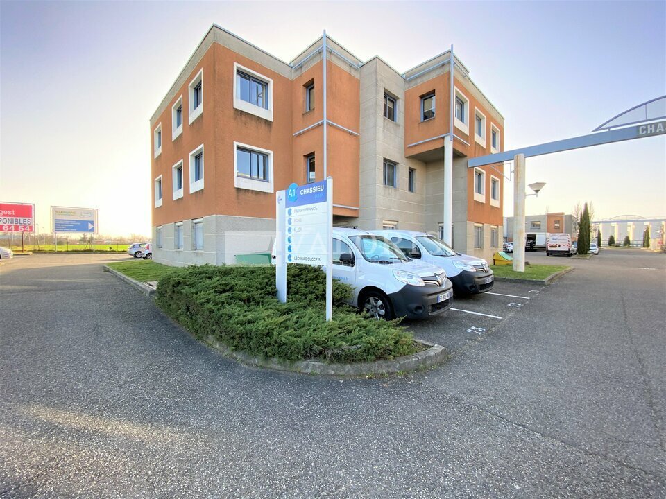 A louer Bureaux 85m² Chassieu