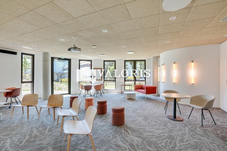 A louer Bureaux 7686m² Limonest