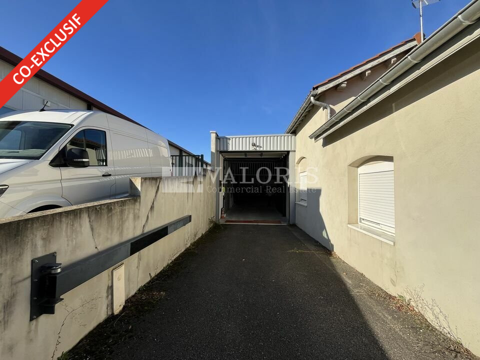 A vendre Locaux d'activité 304m² Messimy