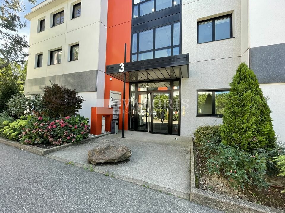 A louer Bureaux 2581.07m² Saint-Priest