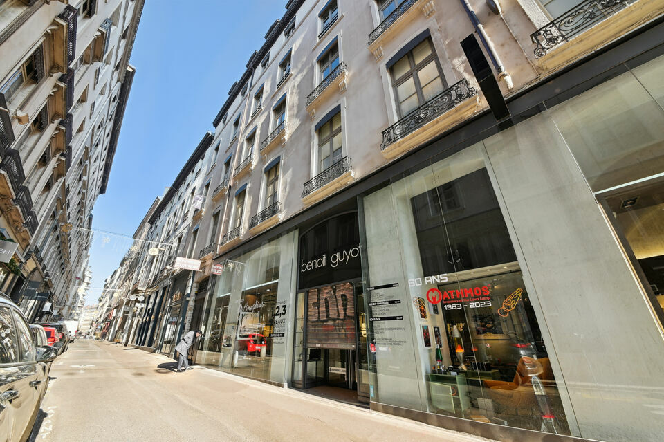 A louer Local commercial  874.4m² Lyon 02