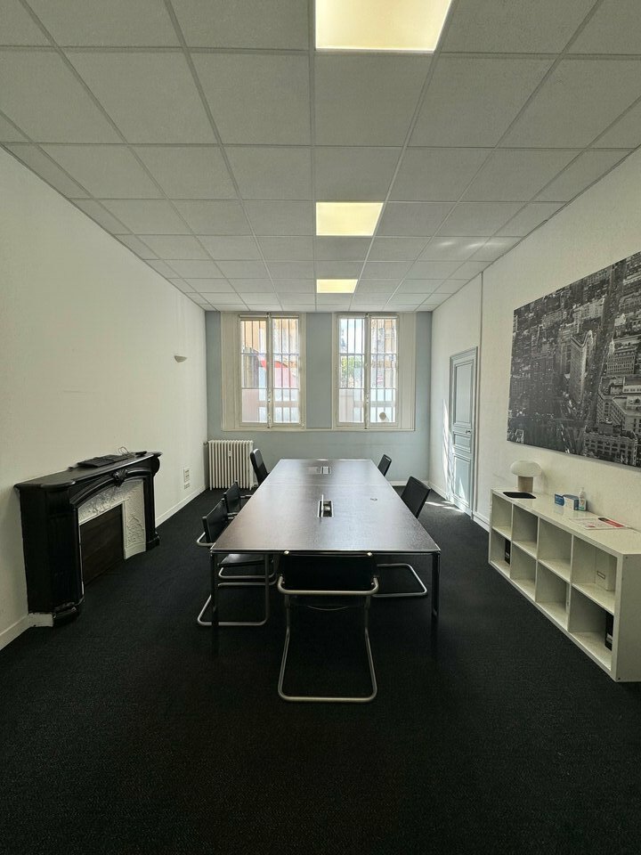 BUREAUX A VENDRE 185m² 13006 MARSEILLE