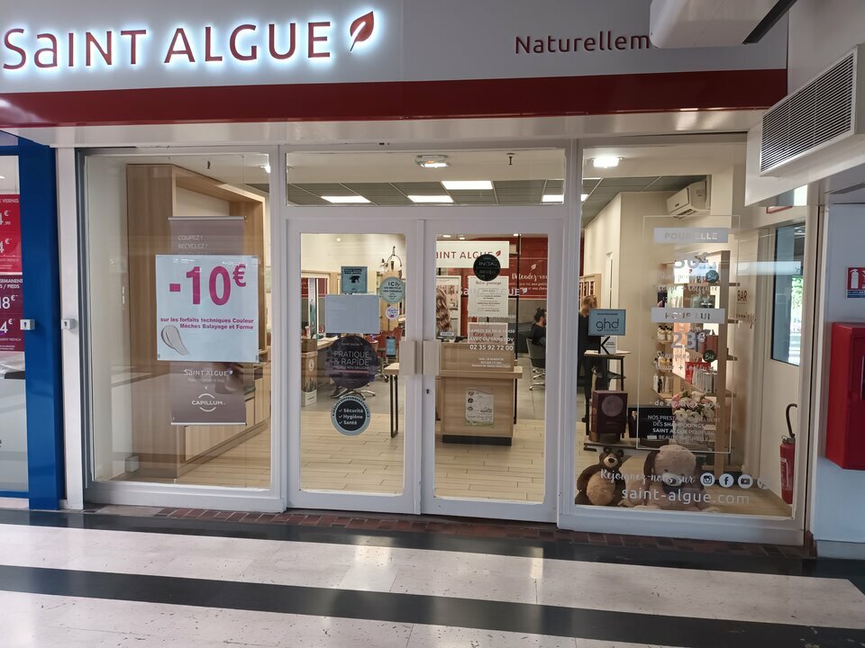 Galerie commerciale de Carrefour.