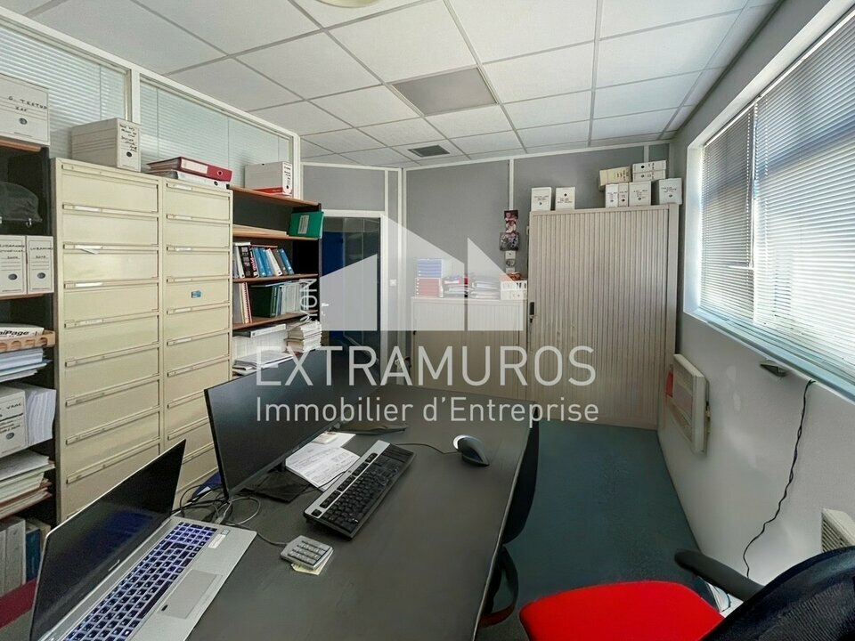 Bureaux de 100m² 