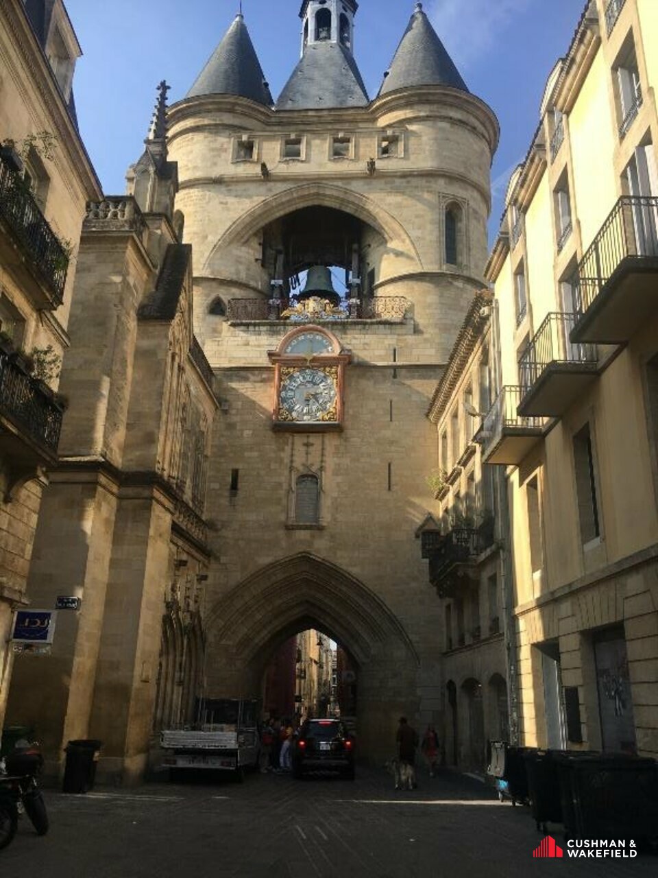 AU COEUR DU VIEUX BORDEAUX QUARTIER DE LA GROSSE CLOCHE