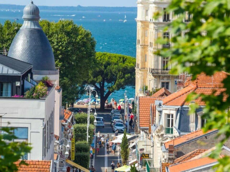 A CEDER DROIT AU BAIL - HYPER CENTRE D'ARCACHON