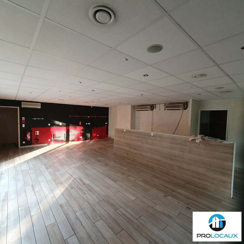 A vendre Local commercial  132m² Grenoble