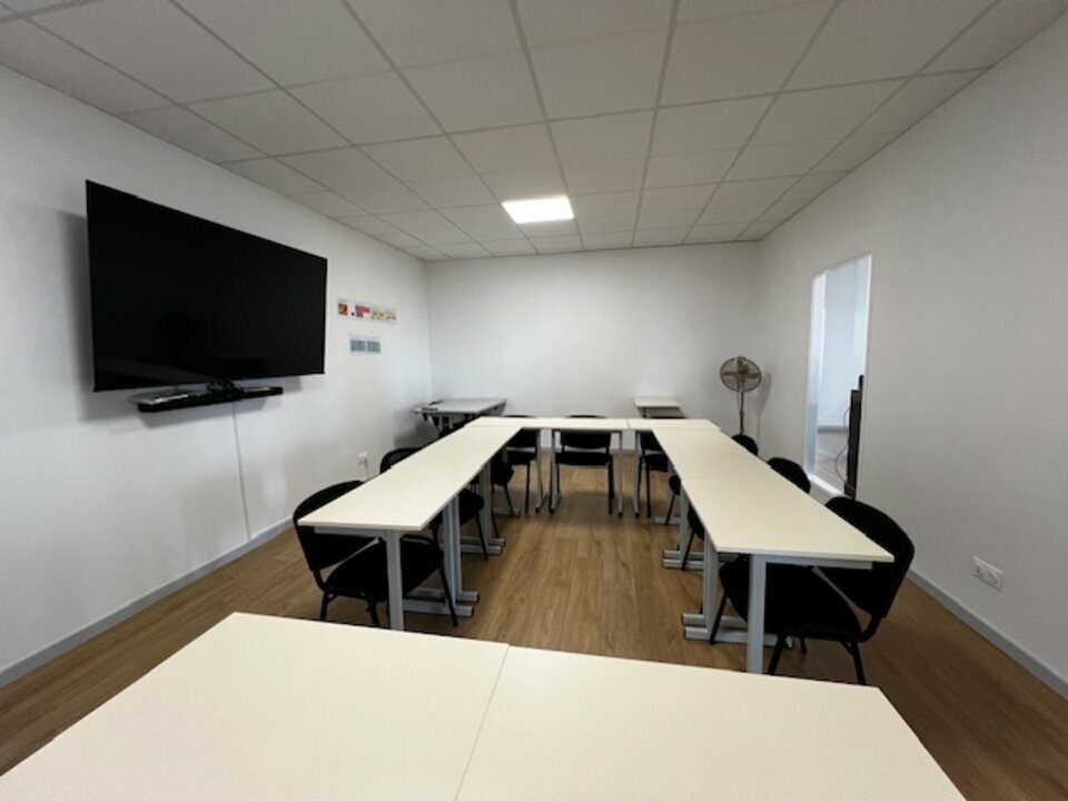 A louer Bureaux 356m² Allonne