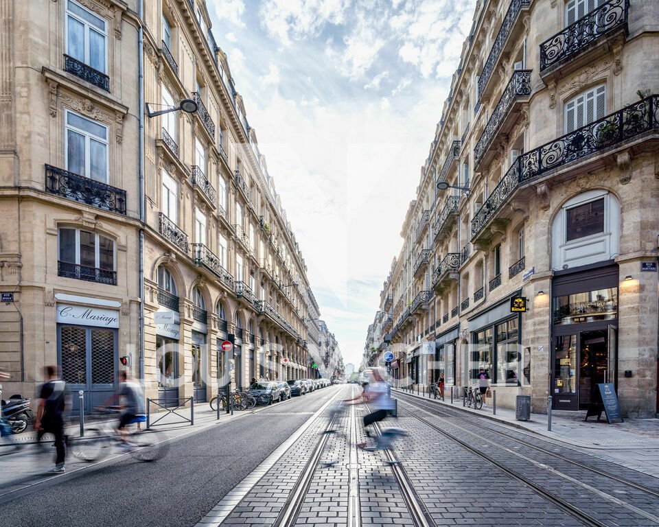 Cours Alsace Lorraine - Location avec droit d'entrée - Bordeaux