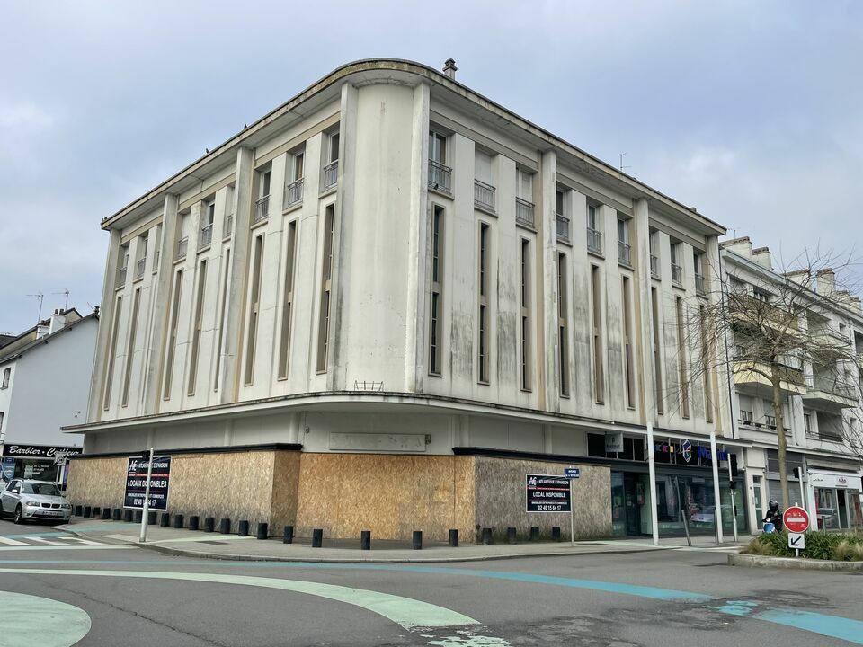 LOCAL COMMERCIAL – BUREAUX à VENDRE