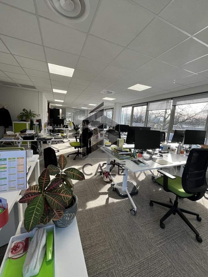 IMMEUBLE DE BUREAUX A LOUER - PESSAC BERSOL