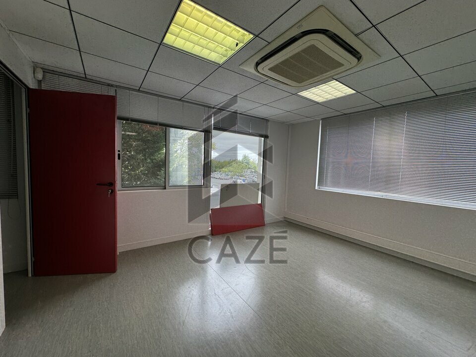 BUREAUX A LOUER LATRESNE PROCHE ROCADE