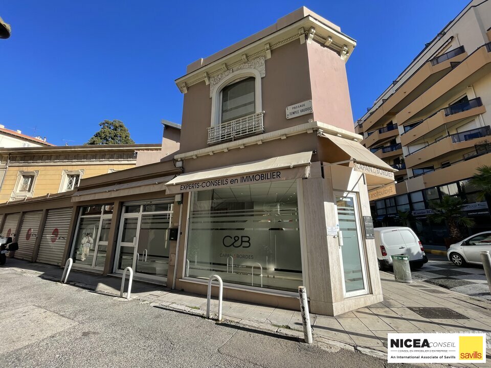 A vendre Bureaux 92.7m² Nice