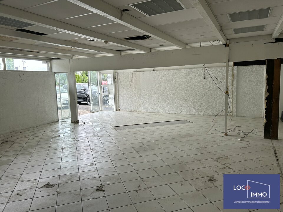 A vendre Local commercial  160m² Cenon