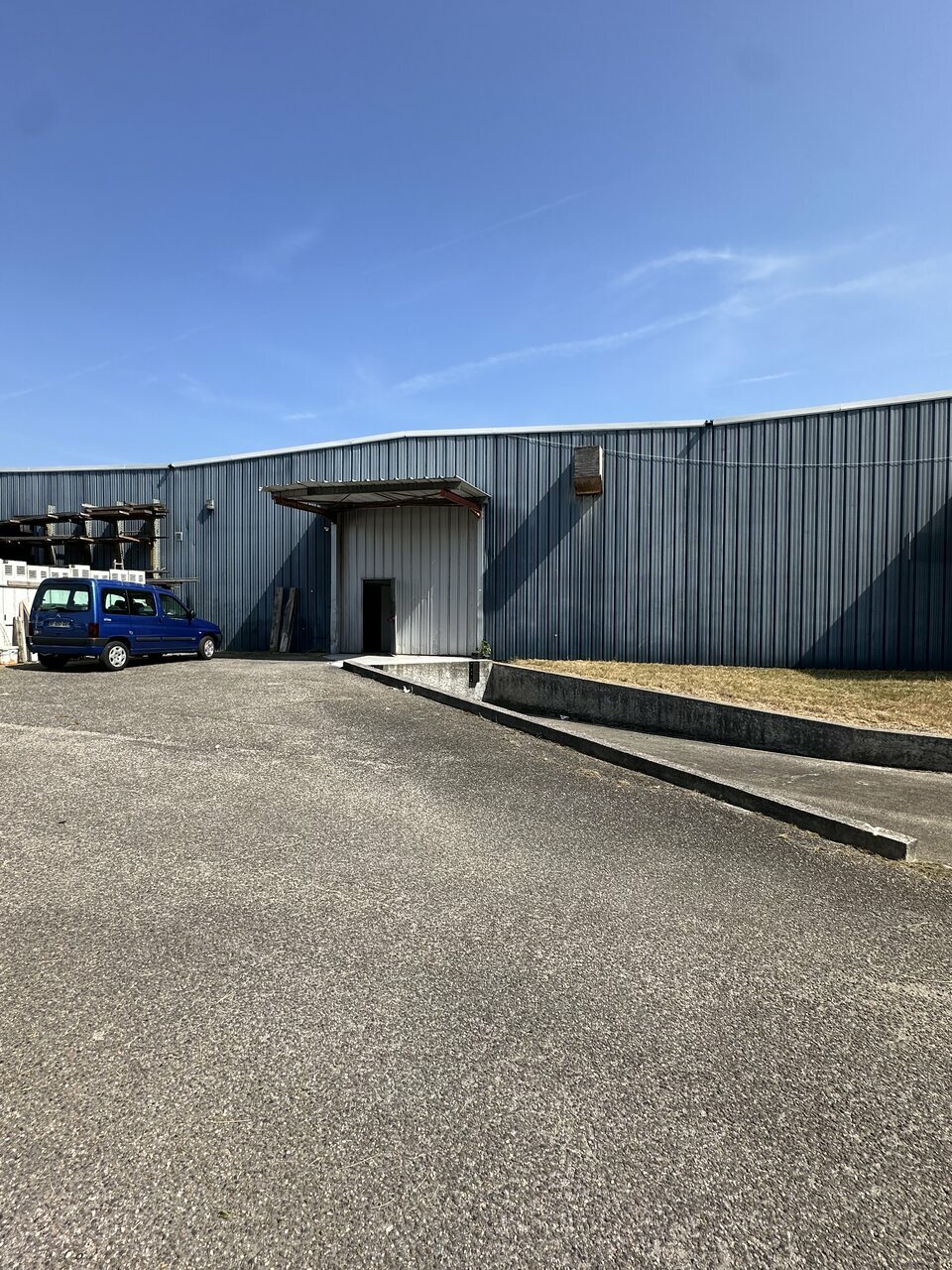 A louer Locaux d'activité 840m² Bègles