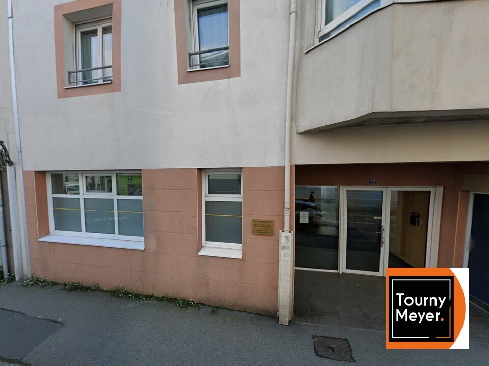 Visuel 1 de l'annonce : A VENDRE / A LOUER - KERINOU - BUREAUX DE 40 M²