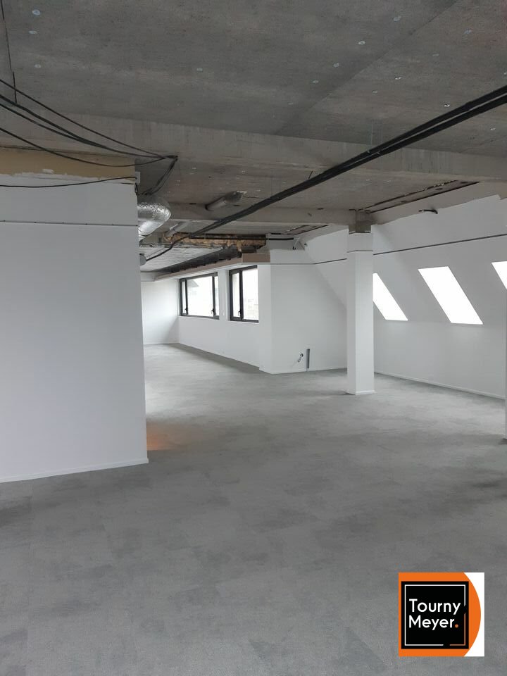 Visuel 3 de l'annonce : A LOUER - LANDERNEAU - BUREAUX DE 235 M²