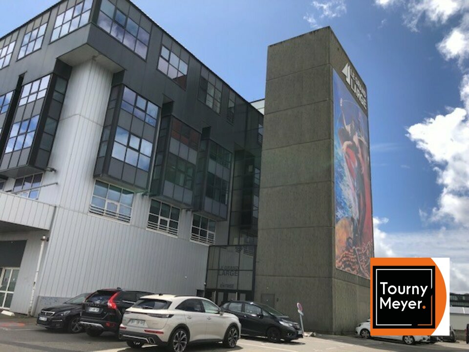 Visuel 1 de l'annonce : A LOUER, Bureau 135m² - Immeuble LE GRAND LARGE - Port de commerce de Brest