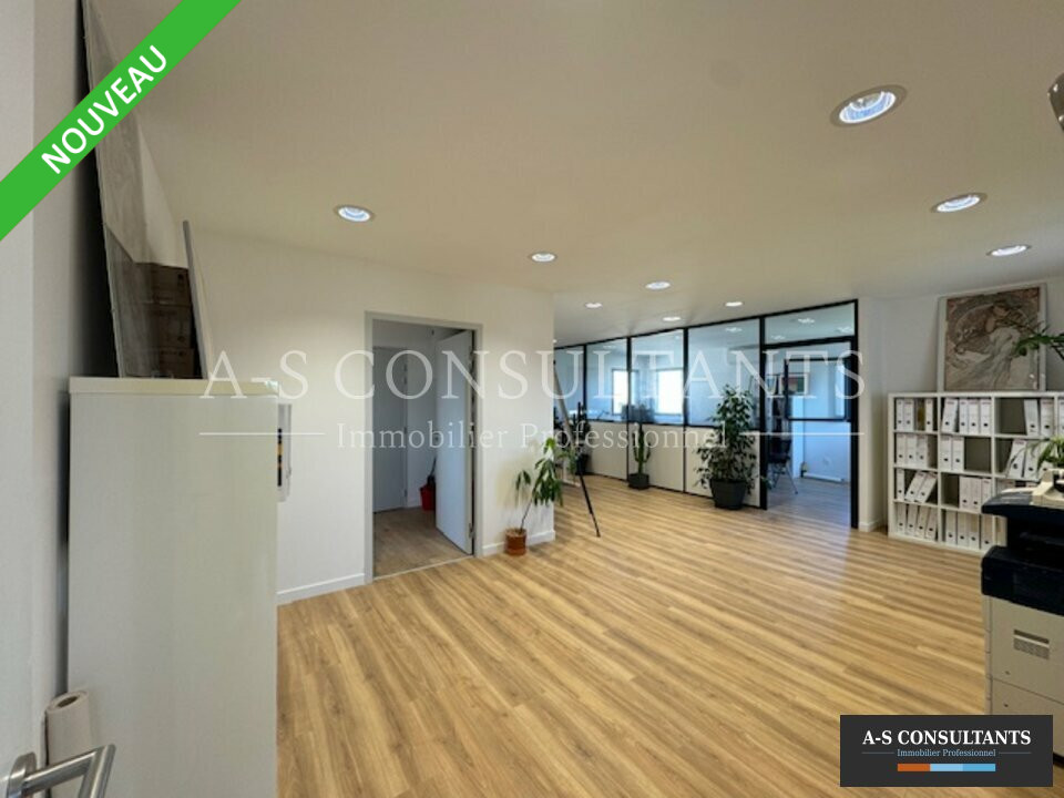 A vendre Bureaux 117m² Calvisson