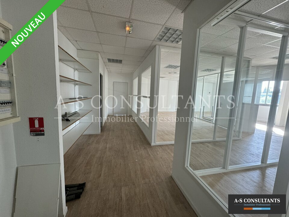 A louer Bureaux 114m² Caissargues