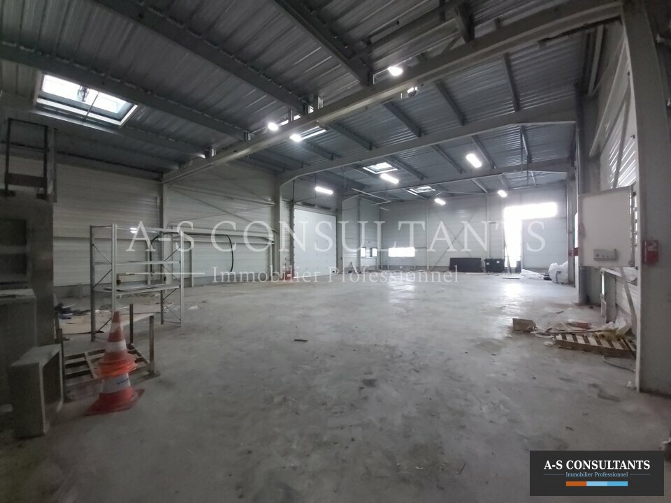 A louer Locaux d'activité 610m² Salaise-sur-Sanne