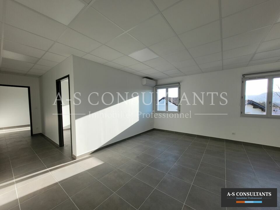 A louer Bureaux 91m² Chanas