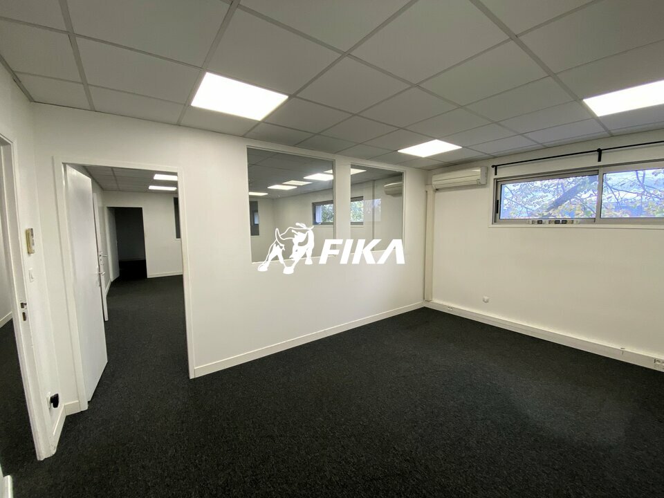 A LOUER BUREAUX 250 m² (31130) BALMA