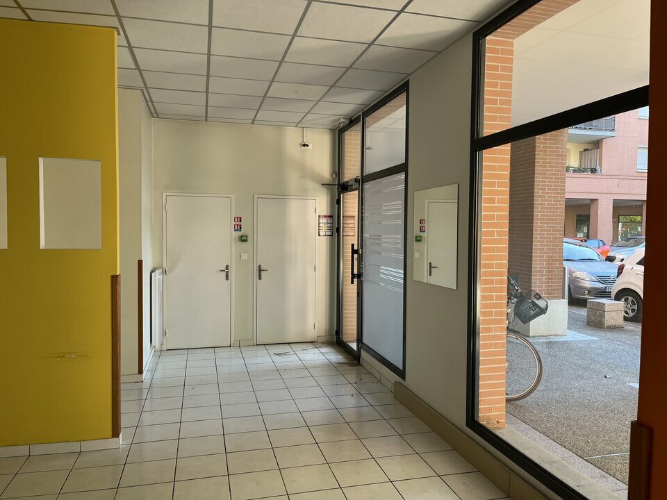 A louer local commercial, 80m² 31200 Toulouse