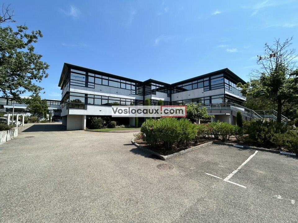 A louer Bureaux 1250m² Biot