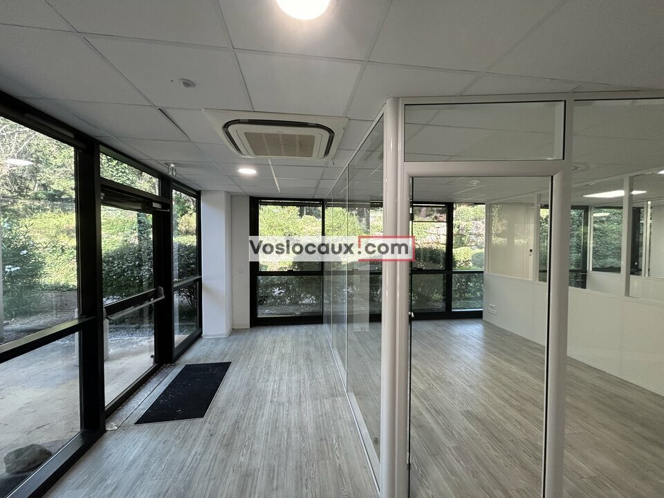 A louer Bureaux 540m² Valbonne