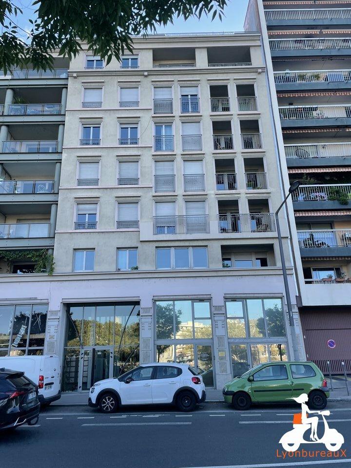 Bureaux de 90m2 en duplex à vendre  