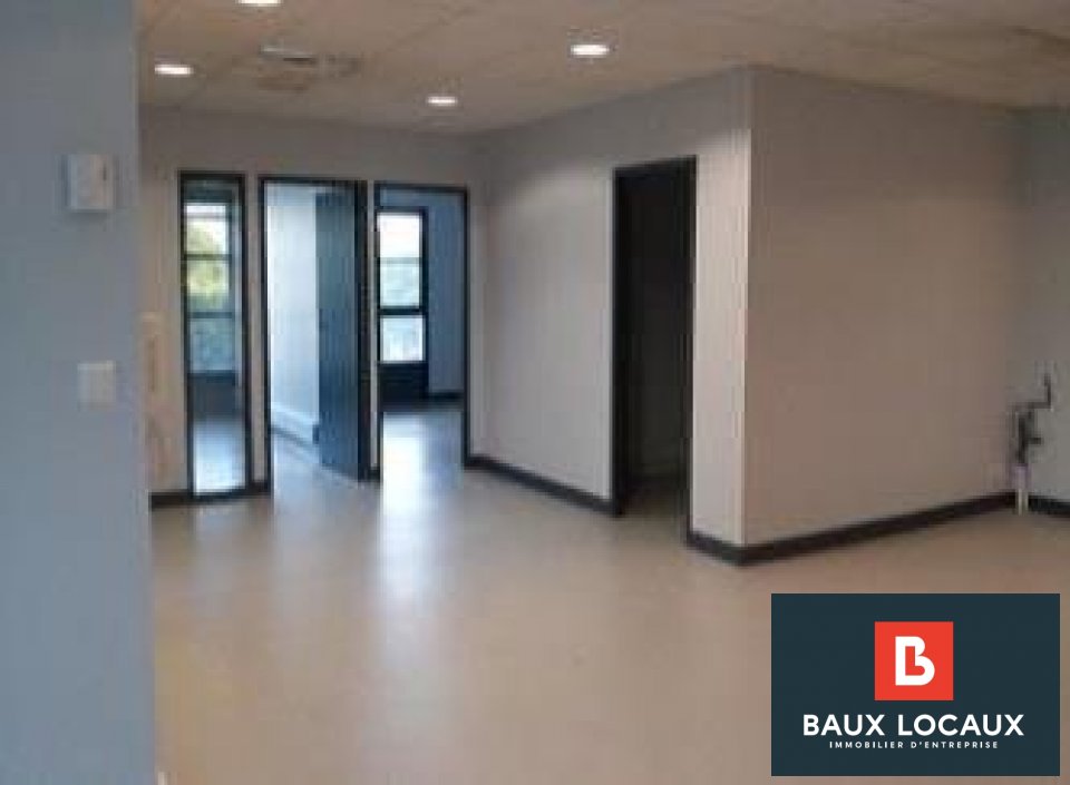 BUREAUX A LOUER DE 143M² AVIGNON SUR ROUTE PASSANTE