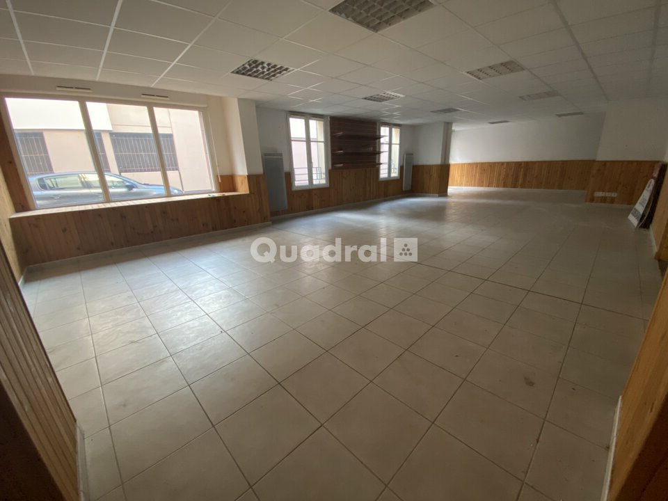 A VENDRE - Local commercial de 105,85 m2