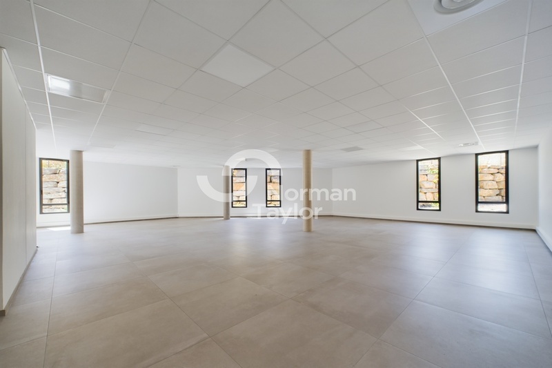 A louer Bureaux 300m² Grabels