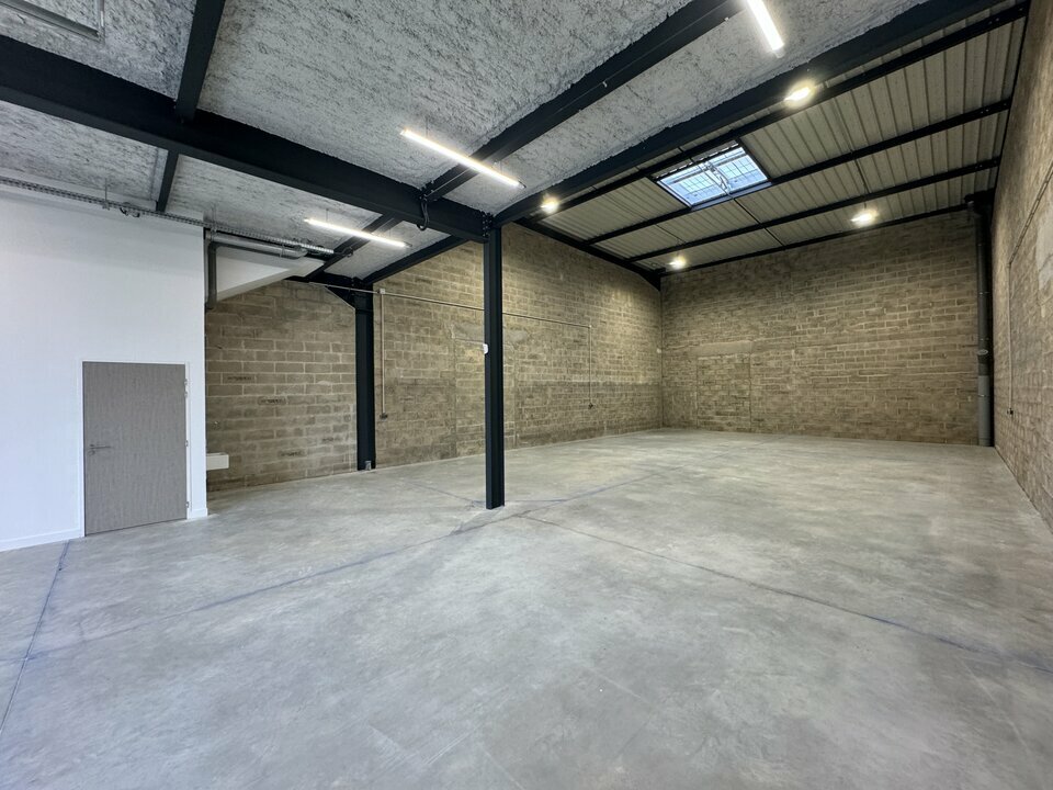 A louer Locaux d'activité 550m² Lieusaint