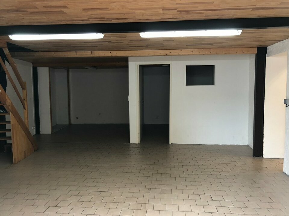 Local d'activité à louer - 80.0 m2 - 64 - Pyrenees-Atlantiques